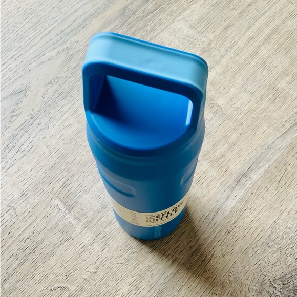 NWT🌼 Stanley IceFlow Bottle in Bright Blue 24oz. - Picture 6 of 7